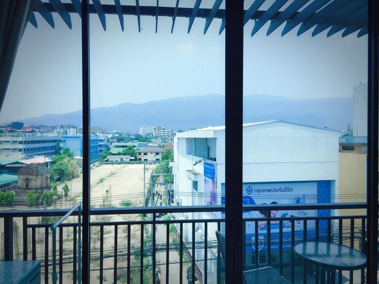 ホテル リンラダ ロフト レジデント チエンマイ エクステリア 写真